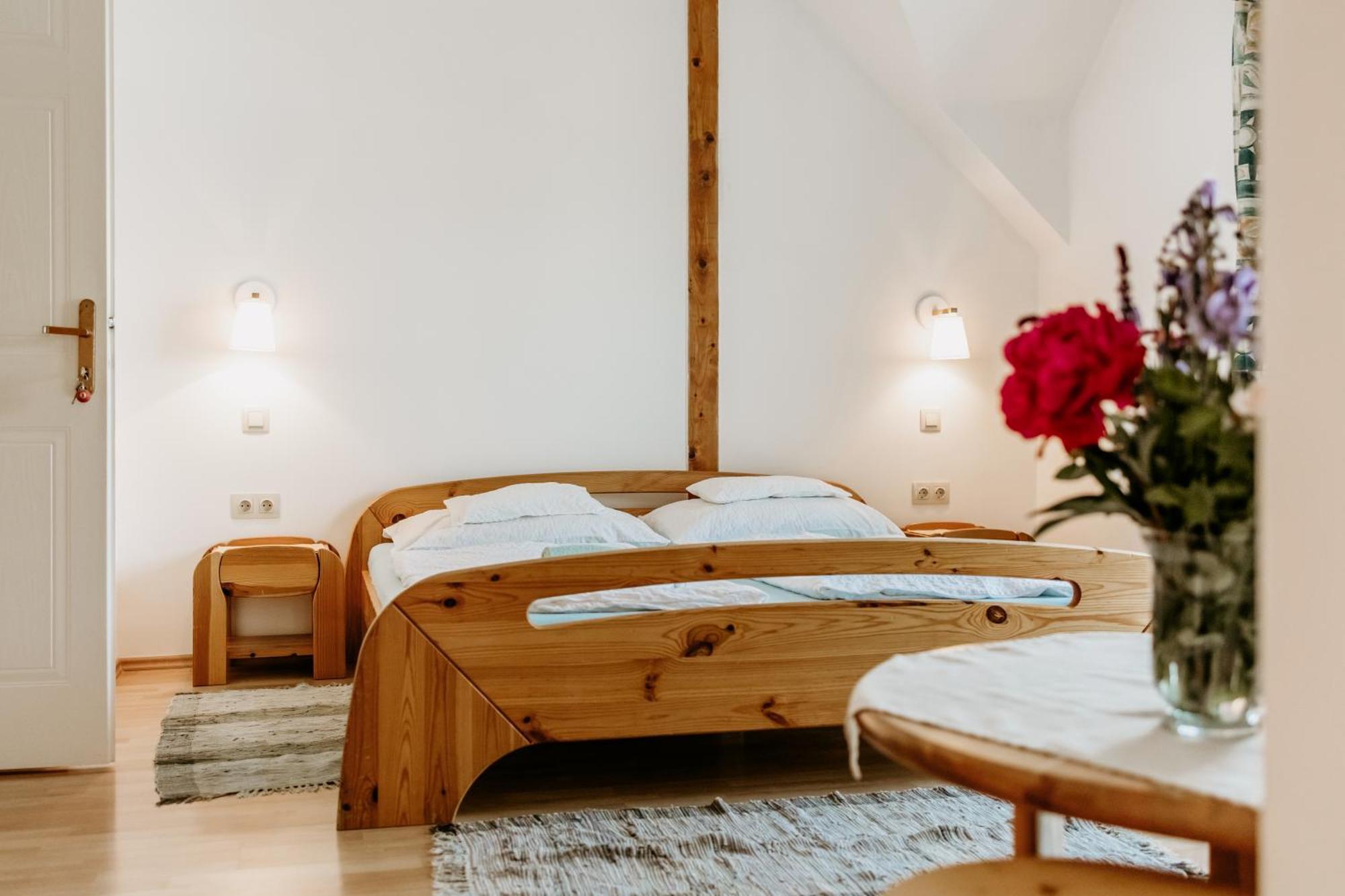 Kek Vendeghaz Family Resort Gyenesdiás エクステリア 写真